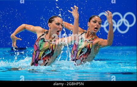 Linda Cerruti e Costanza ferro in Italia si sfidano nella finale del Nuoto artistico al Tokyo Aquatics Center il dodicesimo giorno dei Giochi Olimpici di Tokyo 2020 in Giappone. Data immagine: Mercoledì 4 agosto 2021. Foto Stock