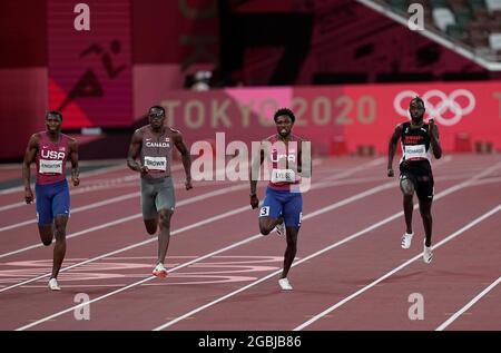 4 agosto 2021: Noah Lyles vince il bronzo a 200 metri per gli uomini alle Olimpiadi di Tokyo, stadio olimpico di Tokyo, Tokyo, Giappone}. Prezzo Kim/CSM Foto Stock