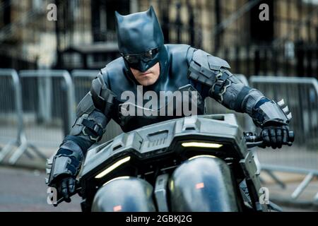 Batman a Glasgow durante le riprese di The Flash, 31 luglio 2021 Foto Stock