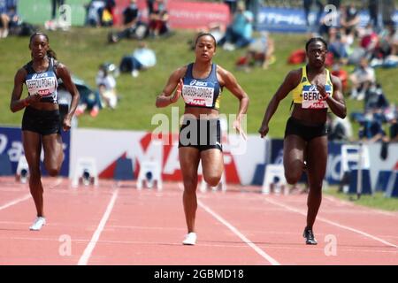 ZEFFOU POATY Maud , OMBISSA-DZANGUE Orlann e BERGER Eva Séries 100 m Donne durante i campionati francesi di atletica 2021 il 25 giugno 2021 allo stadio Josette et Roger Mikulak ad Angers, Francia - Foto Laurent Lairys / DPPI Foto Stock