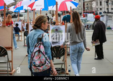 Londra, Regno Unito. 04 ago 2021. Sketch on the Square - arte all'aperto come parte del festival Inside out, organizzato dalla Galleria Nazionale. Credito: W. Sikora Foto Stock