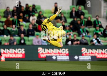 MELBOURNE, AUSTRALIA - 14 MARZO: Ryan Scott della Western United deflette il pallone durante la partita di calcio Hyundai A-League tra la squadra di calcio Western United FC e la squadra di football Brisbane Roar FC il 14 marzo 2021 presso l'AAMI Park di Melbourne, Australia. Credit: Dave Hewison/Speed Media/Alamy Live News Foto Stock