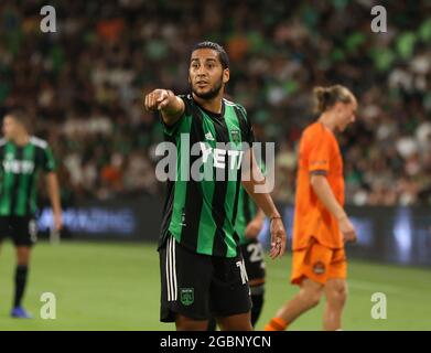 4 agosto 2021: Austin FC forward Cecilio Dominguez (10) durante una grande partita di calcio tra Austin FC e Houston Dynamo il 4 agosto 2021 ad Austin, Texas. Austin ha vinto 3-2. (Credit Image: © Scott Coleman/ZUMA Press Wire) Foto Stock