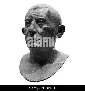 Copia dell'antica statua Lucius Caecilius IUCUNDUS. Dettaglio testa e spalle della scultura dell'uomo antico. Antica statua facciale isolata su bianco Foto Stock