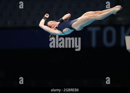 Tokyo, Giappone. 5 agosto 2021. TOULSON Lois (GBR) Diving : finale femminile della piattaforma 10m durante i Giochi Olimpici di Tokyo 2020 al Tokyo Aquatics Center di Tokyo, Giappone . Credit: AFLO SPORT/Alamy Live News Foto Stock