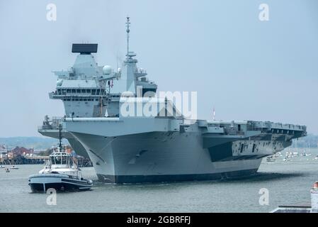 La signora Principe del Galles lascia Portsmouth Harbour Foto Stock