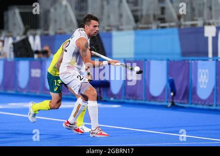 Tokyo, Giappone, 5 agosto 2021. Simon Pierre F Gougnard del Team Belgium in azione durante la medaglia d'oro di Hockey maschile tra Australia e Belgio il giorno 13 dei Giochi Olimpici di Tokyo 2020. Credit: Pete Dovgan/Speed Media/Alamy Live News Foto Stock