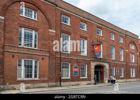 Un tempo il famoso George Hotel, ma ora il George Shopping Centre High Street, Grantham, Lincolnshire, Inghilterra Foto Stock