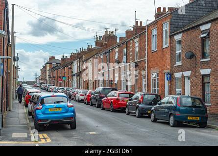 Grantham, Lincolnshire, Regno Unito tipiche case a schiera nel centro città originariamente costruito per la classe operaia Foto Stock