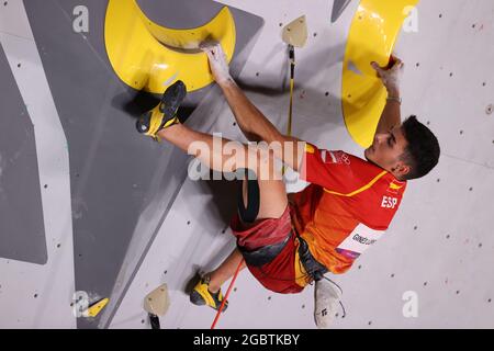 Tokyo, Giappone. 5 agosto 2021. GINES LOPEZ Alberto (ESP) Arrampicata sportiva : uomini combinati, finale principale durante i Giochi Olimpici di Tokyo 2020 al Parco Sportivo Urbano Aomi di Tokyo, Giappone . Credit: Yohei Osada/AFLO SPORT/Alamy Live News Foto Stock