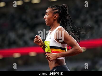 Tokyo, Giappone. 5 agosto 2021. Nafissatou Thiam del Belgio compete durante la partita femminile di eptathlon 800m ai Giochi Olimpici di Tokyo 2020, a Tokyo, Giappone, il 5 agosto 2021. Credit: Yibo/Xinhua/Alamy Live News Foto Stock