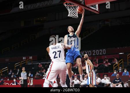 Jaka BLAZIC (11) di Slovenia durante i Giochi Olimpici Tokyo 2020, Basketball Semifinale, Francia - Slovenia, il 5 agosto 2021 a Saitama Super Arena , a Tokyo, Giappone - Foto Ann-Dee Lamour / CDP MEDIA / DPPI Foto Stock