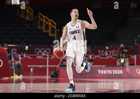 Tokyo, Giappone. 05 agosto 2021. Thomas HEURTEL (4) della Francia durante i Giochi Olimpici Tokyo 2020, Semifinale di Basket, Francia - Slovenia, il 5 agosto 2021 alla Saitama Super Arena, a Tokyo, Giappone - Foto Ann-Dee Lamour/CDP MEDIA/DPPI Credit: Independent Photo Agency/Alamy Live News Foto Stock