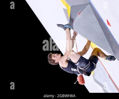 Tokyo, Giappone. 5 agosto 2021. Nathaniel Coleman degli Stati Uniti compete durante la finale combinata degli uomini di arrampicata sportiva ai Giochi Olimpici di Tokyo 2020, in Giappone, il 5 agosto 2021. Credit: Chen Jianli/Xinhua/Alamy Live News Foto Stock