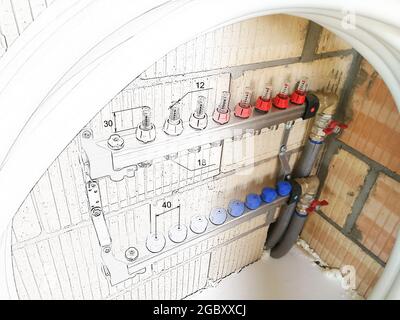 Progetto di tubo idraulico per l'approvvigionamento idrico e il riscaldamento nella nuova casa in costruzione Foto Stock