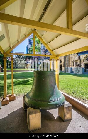 La campana della cattedrale di Santo Stefano, gettata alla Whitechapel Bell Foundry a Londra pesa 2.856 tonnellate ed è arrivata a Brisbane nel luglio 1887. È sempre stato così Foto Stock