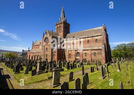 Cattedrale di St Magnus a Kirkwall su Orkney in Scozia, Regno Unito Foto Stock