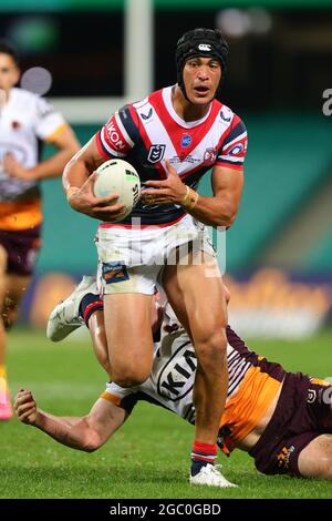 SYDNEY, AUSTRALIA - MAGGIO 22: Joseph Suaalii dei Rooster attacca durante il round undici NRL match tra i Sydney Rooster e Brisbane Broncos al Sydney Cricket Ground il 22 maggio 2021 a Sydney, Australia. Credit: Pete Dovgan/Speed Media/Alamy Live News Foto Stock
