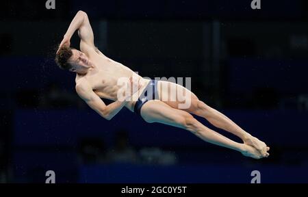 Noah Williams della Gran Bretagna durante i 10 metri preliminari di Platform Diving degli uomini al Tokyo Aquatics Center il quattordicesimo giorno dei Giochi Olimpici di Tokyo 2020 in Giappone. Data immagine: Venerdì 6 agosto 2021. Foto Stock