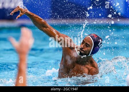 Tokyo, Giappone. 06 agosto 2021. TOKYO, GIAPPONE - 6 AGOSTO: Max Irving degli Stati Uniti durante il torneo olimpico di Waterpolo di Tokyo 2020 classificazione maschile 5 °-8 match tra Italia e Stati Uniti al Tatsumi Waterpolo Center il 6 agosto 2021 a Tokyo, Giappone (Foto di Marcel ter Bals/Orange Pictures) Credit: Orange Pics BV/Alamy Live News Foto Stock