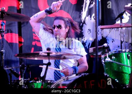 DEAD DAISIES , esibendosi sul palco al Diamond Lounge, Doncaster , UK , 18.11.2016 Foto Stock