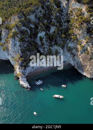 Italia, Campania, provincia di Salerno, Parco del Cilento, Palinuro : Seacoast con le sue meravigliose acque cristalline e grotte Foto © Lorenzo FiO Foto Stock