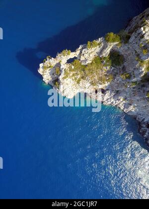 Italia, Campania, provincia di Salerno, Parco del Cilento, Palinuro : Seacoast con le sue meravigliose acque cristalline e grotte Foto © Lorenzo FiO Foto Stock