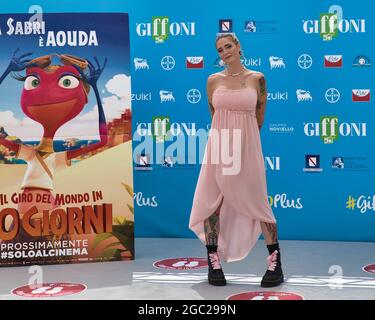 Sabrina Cereseto con il nome 'lasabrigamer' una delle voci italiane del film 'in 80 giorni nel mondo' al Giffoni Film Foto Stock