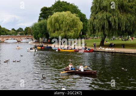 River Avon Stratford Upon Avon Warwickshire Inghilterra regno unito Foto Stock