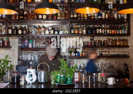 Bar interno, Cartagena, Colombia. Foto Stock