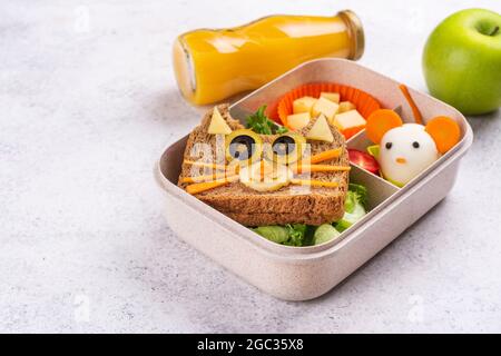 Colazione di ritorno a scuola Foto Stock