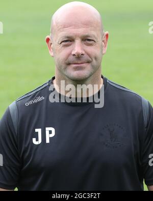 HARTLEPOOL, REGNO UNITO. 5 AGOSTO Joe Parkinson, assistente manager di Hartlepool durante la giornata di formazione e media di Hartlepool United a Victoria Park, Hartlepool giovedì 5 agosto 2021. (Credit: Mark Fletcher | MI News) Credit: MI News & Sport /Alamy Live News Foto Stock