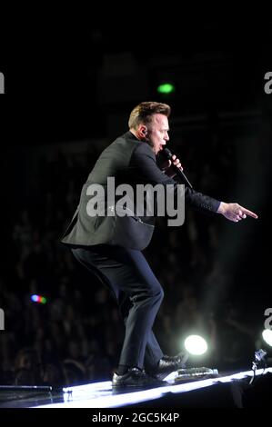 Olly Murs si esibisce dal vivo presso la Sheffield Arena Foto Stock