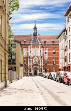 L'ospedale dei Fratelli Ospedali di San Giovanni di Dio visto a distanza, Cracovia, Polonia Foto Stock