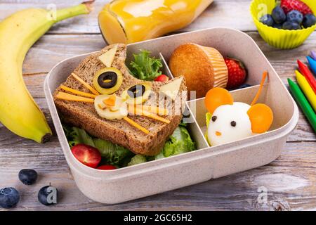 Colazione di ritorno a scuola Foto Stock