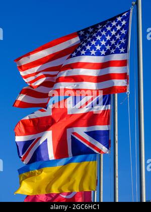 Bandiera degli Stati Uniti d'America e bandiera del Regno Unito Foto Stock