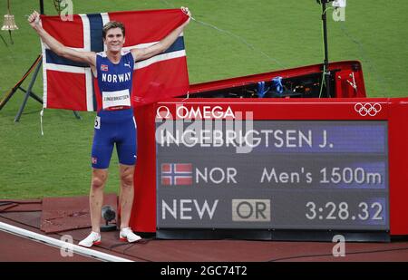 Tokyo, Giappone. 07 agosto 2021. La norvegese Jakob Ingebrigtsen vince la finale maschile di 1500m in 3:28.32 presso lo Stadio Olimpico durante le Olimpiadi estive 2020 a Tokyo, Giappone, sabato 7 agosto 2021. Foto di Bob strong/UPI Credit: UPI/Alamy Live News Foto Stock