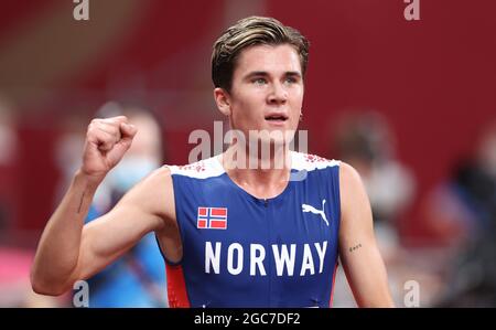 Tokyo, Giappone. 07 agosto 2021. Atletica: Olimpiadi, 1500 m, uomini, finale allo Stadio Olimpico. Jakob Ingebrigtsen, norvegese, celebra la sua vittoria. Credit: Oliver Weiken/dpa/Alamy Live News Foto Stock