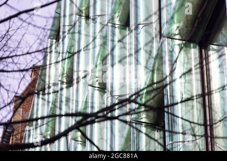 Edificio esterno attraverso la filiale nel quartiere di NOHO il 26 2021 febbraio a New York City NY USA. Foto Stock