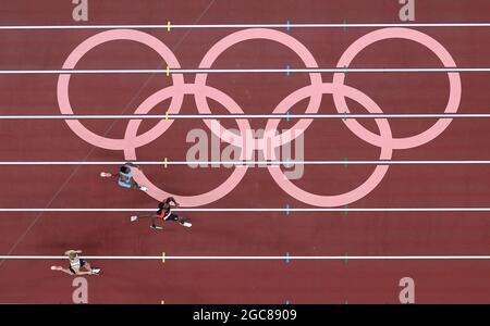 Tokyo, Giappone. 7 agosto 2021. Gli atleti gareggiano durante la finale maschile 4x400m ai Giochi Olimpici di Tokyo 2020 a Tokyo, Giappone, 7 agosto 2021. Credit: Zhang Chuanqi/Xinhua/Alamy Live News Foto Stock