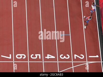 Tokyo, Giappone. 7 agosto 2021. Gli atleti gareggiano durante la finale maschile 4x400m ai Giochi Olimpici di Tokyo 2020 a Tokyo, Giappone, 7 agosto 2021. Credit: Zeng Yao/Xinhua/Alamy Live News Foto Stock