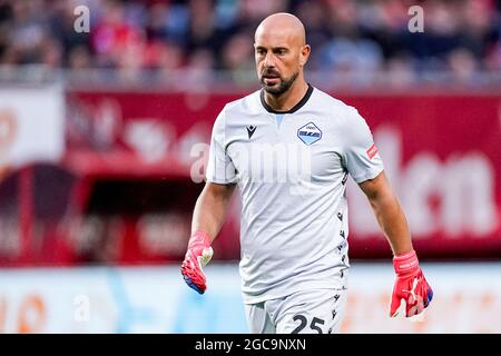 ENSCHEDE, PAESI BASSI - 7 AGOSTO: Portiere Jose Manuel Pepe Reina della SS Lazio durante il preseason friendly Match match tra FC Twente e SS Lazio a De Grolsch veste il 7 agosto 2021 a Enschede, Paesi Bassi (Foto di Jeroen Meuwsen/Orange Pictures) Foto Stock