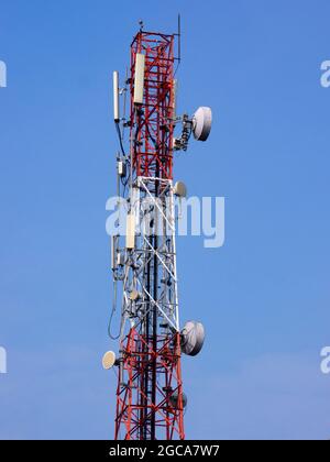 BTS Telecommunication. Una stazione ricetrasmittente di base (BTS) è un'apparecchiatura che facilita la comunicazione wireless Foto Stock