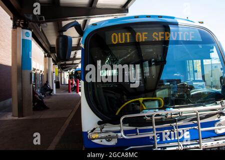 Reno, Nevada, Stati Uniti. 3 agosto 2021. Un autobus scritto fuori servizio visto durante lo sciopero.Bus driver andare in sciopero dopo le negazioni sindacali fallito. La città è senza mezzi di trasporto pubblico. (Credit Image: © Ty o'Neil/SOPA Images via ZUMA Press Wire) Foto Stock