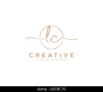 LC Monogramma di bellezza con logo femminile ed elegante design con logo, logo scritto a mano di firma iniziale, matrimonio, moda, floreale e botanico con creatività Illustrazione Vettoriale