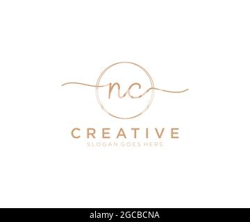 NC monogramma di bellezza del logo femminile e design elegante del logo, logo di scrittura a mano della firma iniziale, matrimonio, moda, floreale e botanico con creativo Illustrazione Vettoriale