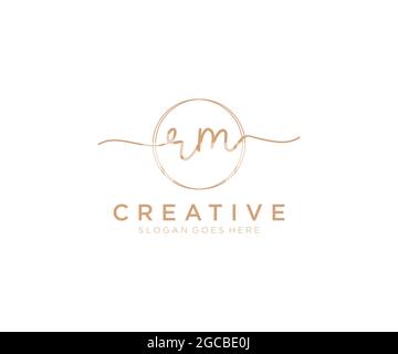 RM monogramma di bellezza con logo femminile e design elegante con logo, logo scritto a mano della firma iniziale, matrimonio, moda, floreale e botanico con creatività Illustrazione Vettoriale