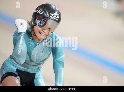 Izu, Giappone. 8 agosto 2021. Lee Wai Sze della Cina di Hong Kong reagisce durante le finali di sprint femminile della pista ciclabile ai Giochi Olimpici di Tokyo 2020, a Izu, Giappone, 8 agosto 2021. Credit: He Changshan/Xinhua/Alamy Live News Foto Stock