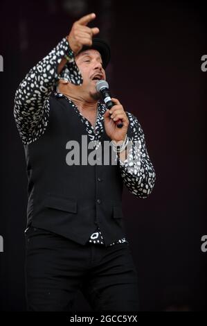 Shalamar si esibisce al Lets Rock Leeds 80s Foto Stock