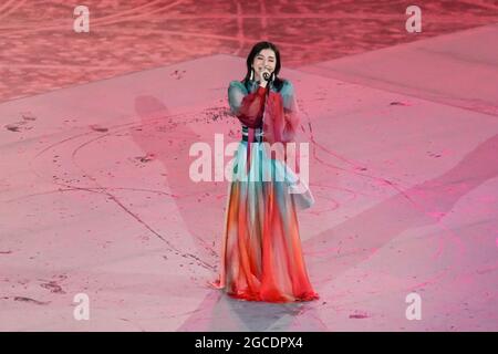 Toyko, Giappone. 8 agosto 2021. Cantante giapponese durante la cerimonia di chiusura delle Olimpiadi di Tokyo 2020 allo Stadio Olimpico di Tokyo, Giappone. Credit: SPP Sport Press Photo. /Alamy Live News Foto Stock